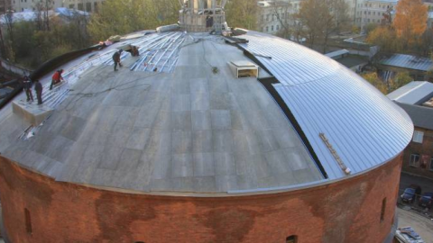 Завершается реставрация исторического газгольдера в Доме у Московского Time