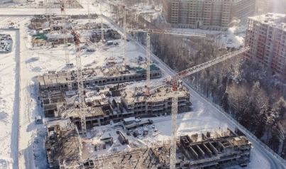 Продолжается возведение монолитного каркаса в ЖК «Полис Приморский»