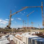 На стройплощадке ЖК «СолнцеPARK» холдинга «Аквилон Инвест» в Санкт-Петербурге работает 4 башенных крана
